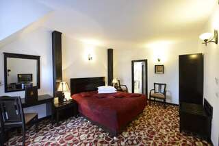 Отель Contele Vladimir Бран Люкс с гидромассажной ванной-2